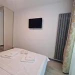 Dava Pool & Mamaia Nord Lägenhet 3*