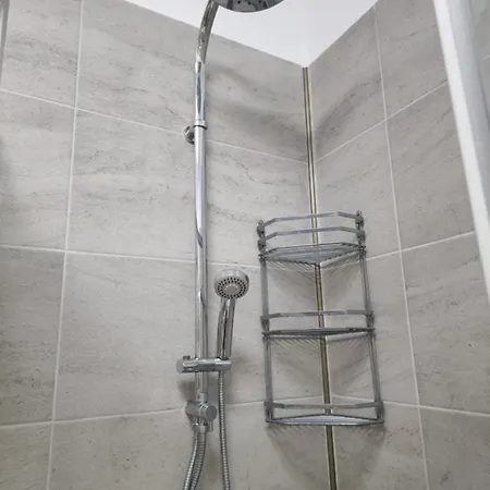 Dava Pool & Mamaia Nord Daire 3*
