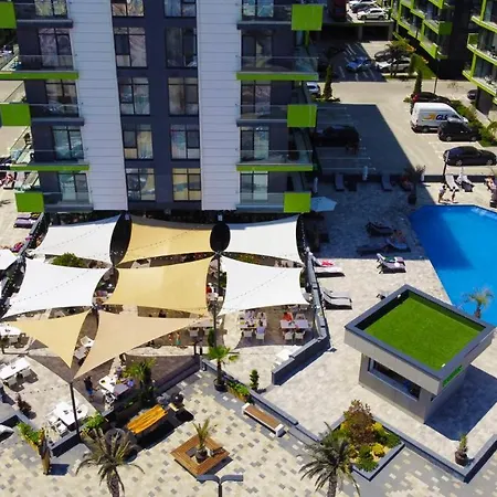 Dava Pool & Mamaia Nord Lägenhet