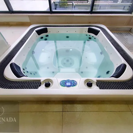 Dava Pool & Mamaia Nord 3* Navodari