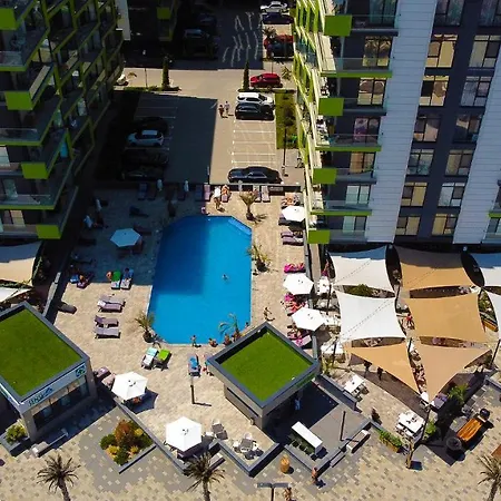 Dava Pool & Mamaia Nord 3*
