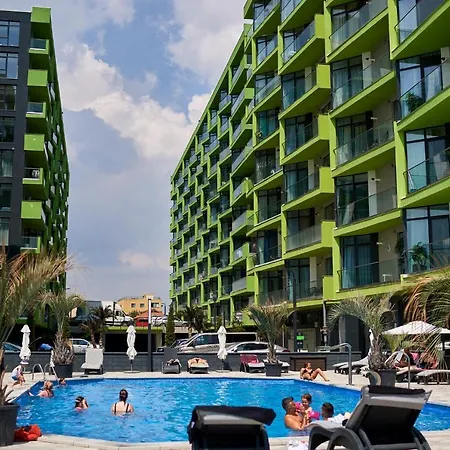 Dava Pool & Mamaia Nord 3* Năvodari