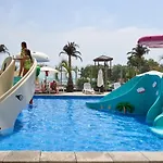Dava Pool & Mamaia Nord Apartament 3*