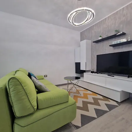 Dava Pool & Mamaia Nord Apartment *