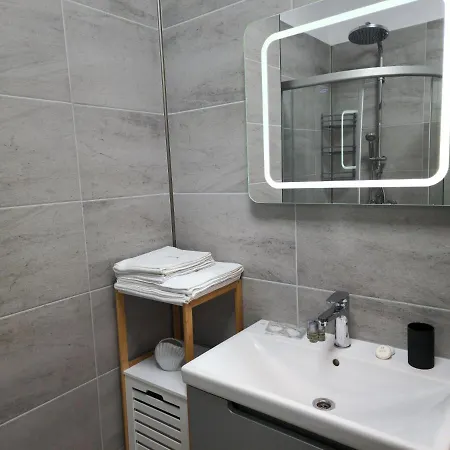 Apartment Dava Pool & Mamaia Nord